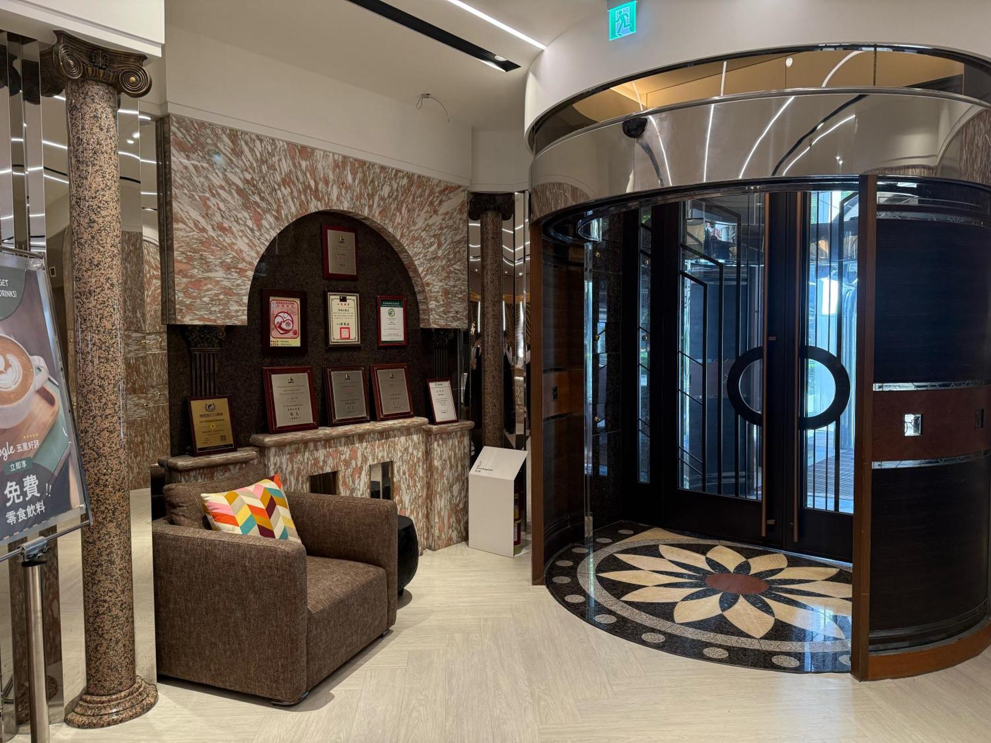 Taipei Charming City Hotel Bagian luar foto